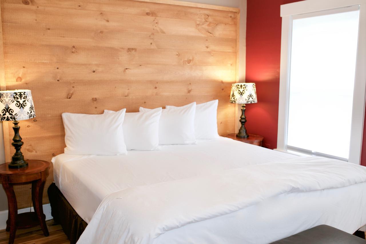 Inn At Kampfires Dummerston Center Esterno foto